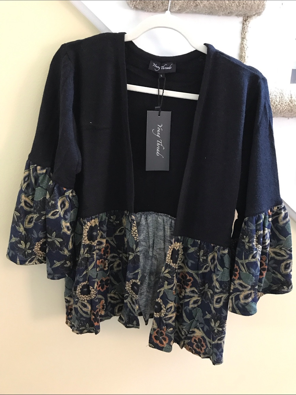 Young Threads NWT Black floral Knit balero Cardigan Large Xlarge
